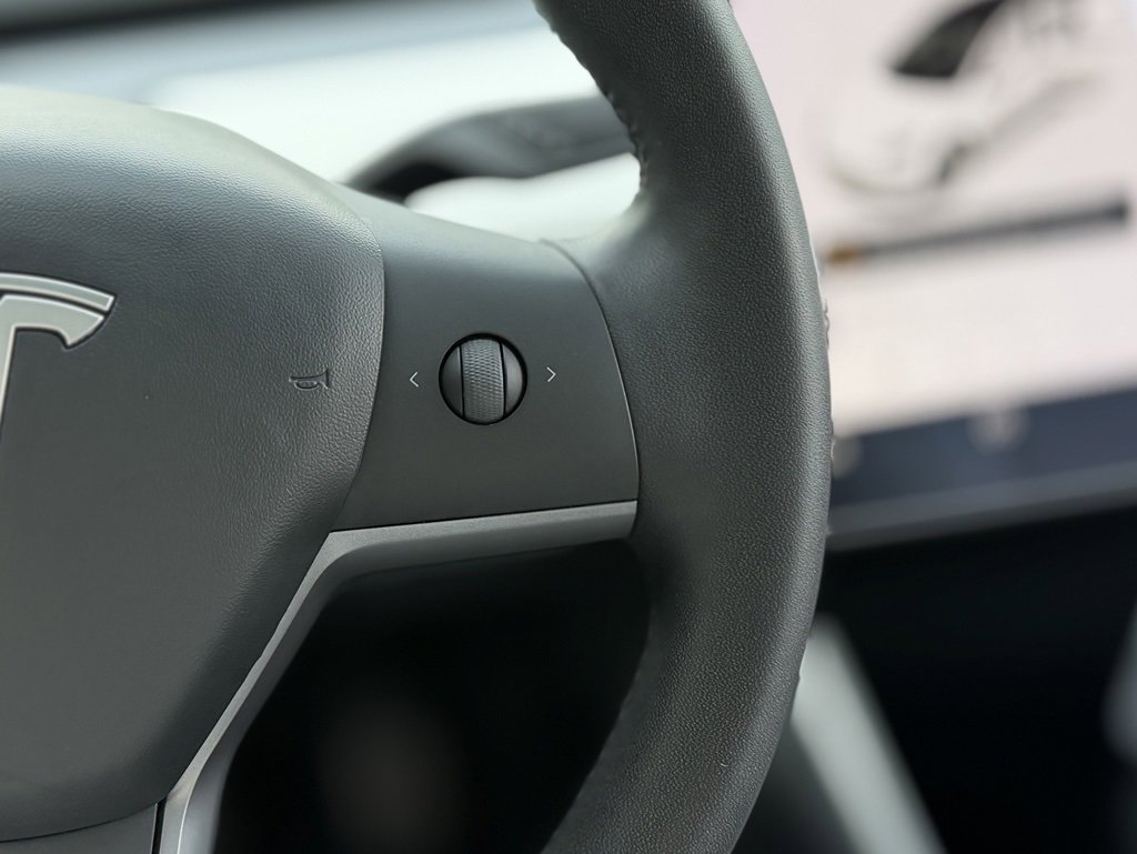 Used 2020 Tesla Model 3 Standard Range Plus image 45