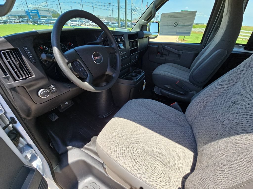 New 2026 GMC Savana 2500 Extended w/ Driver Convenience Package RWD image 15