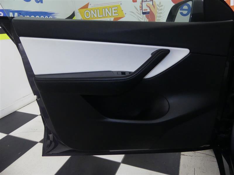 Used 2021 Tesla Model Y Performance image 21