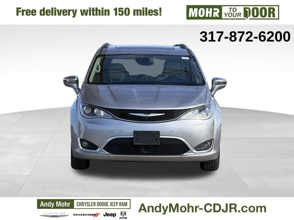 Used 2017 Chrysler Pacifica Limited image 2