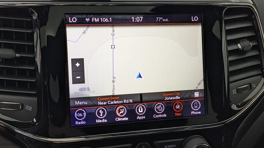 Used 2019 Jeep Grand Cherokee Altitude AWD/4WD image 25