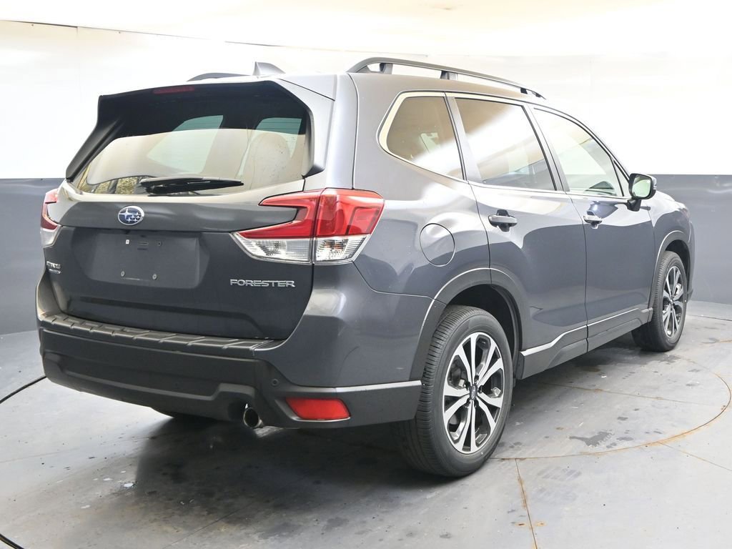 Used 2023 Subaru Forester Limited w/ Popular Package #3 AWD/4WD image 5