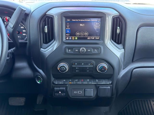 Used 2025 Chevrolet Silverado 1500 Custom Trail Boss AWD/4WD image 31