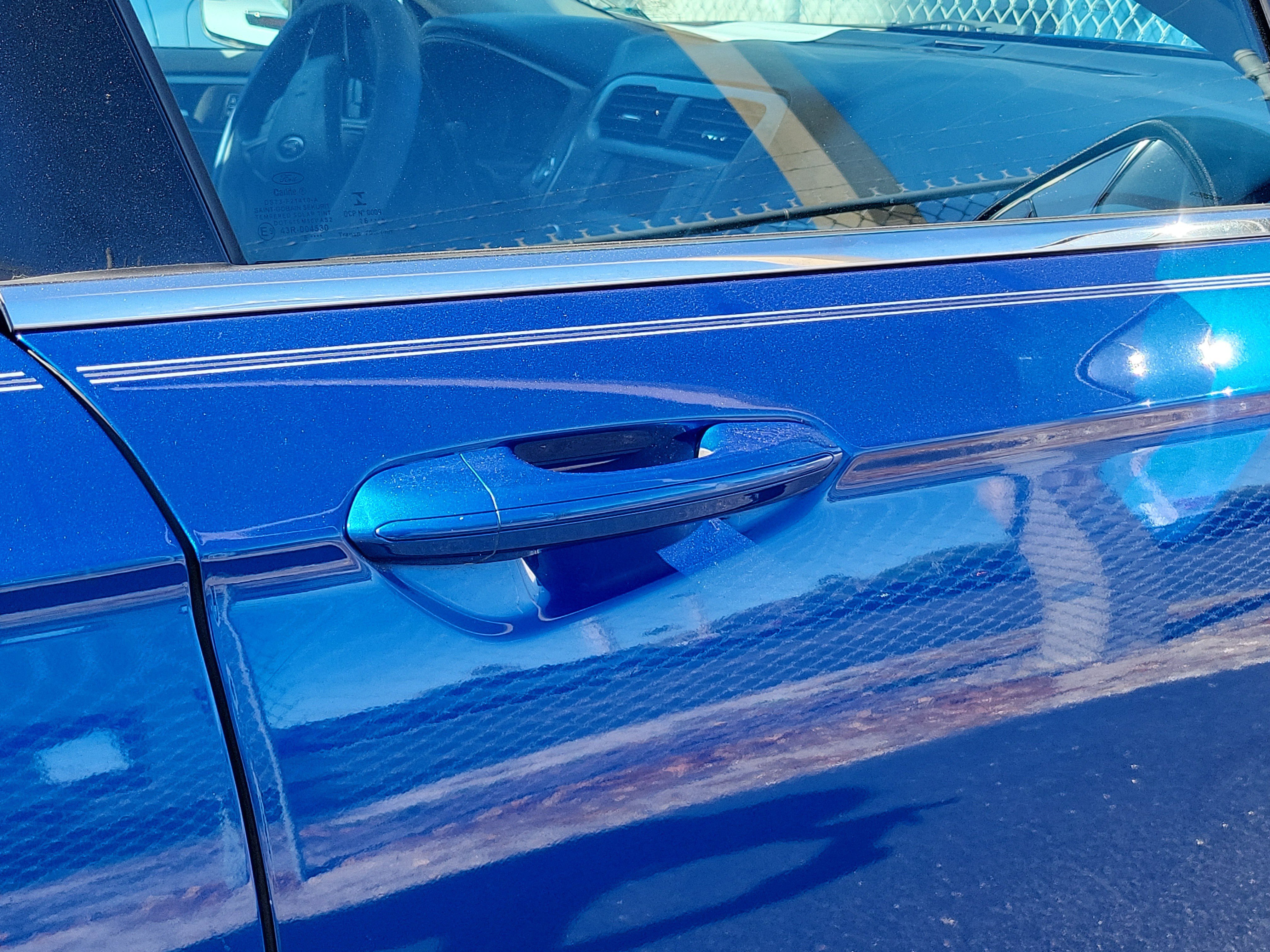 Used 2017 Ford Fusion SE image 4