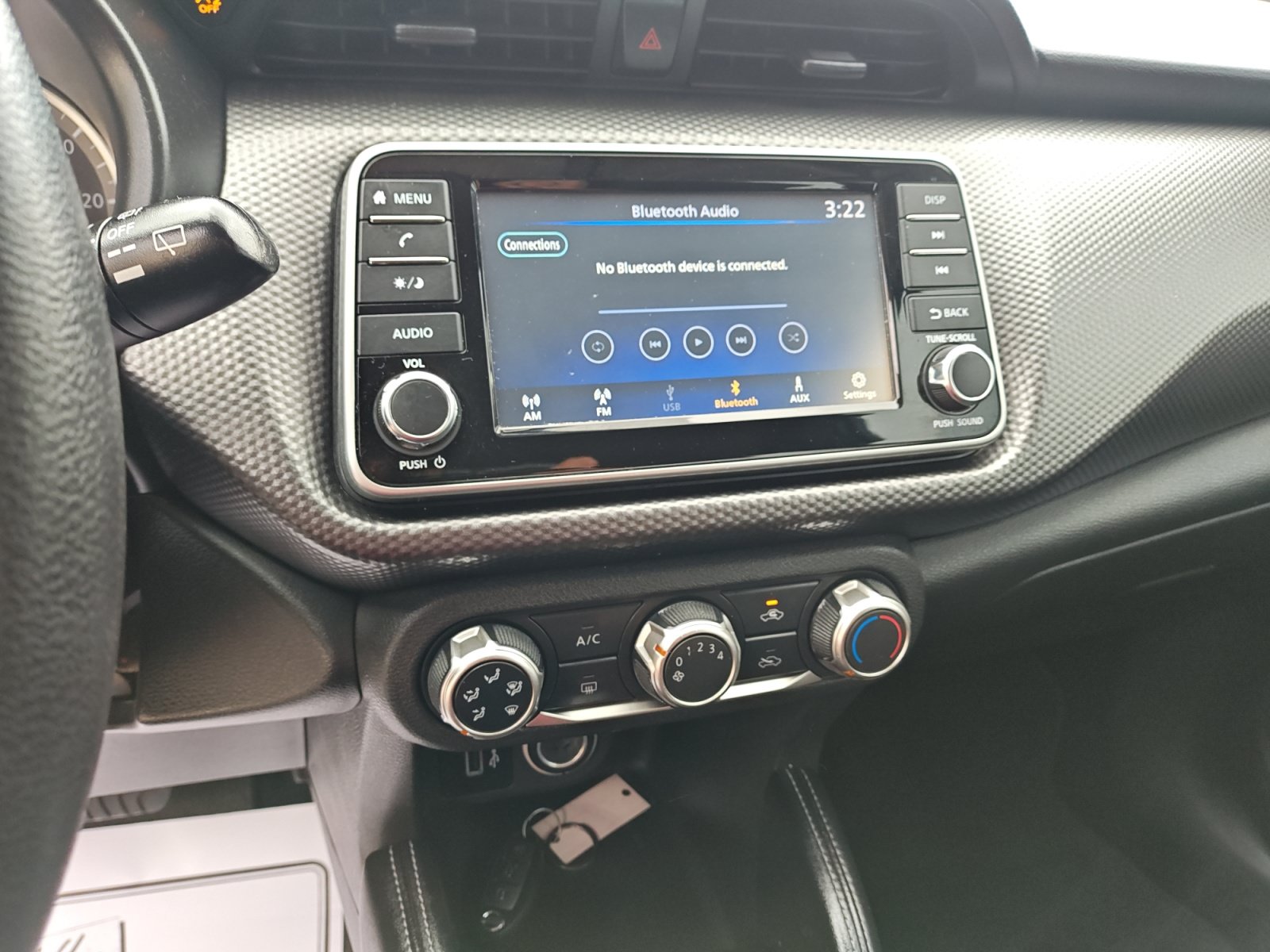 Used 2019 Nissan Kicks S FWD image 18