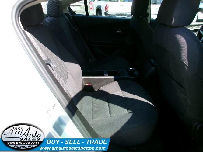 Used 2013 Chevrolet Volt FWD image 15