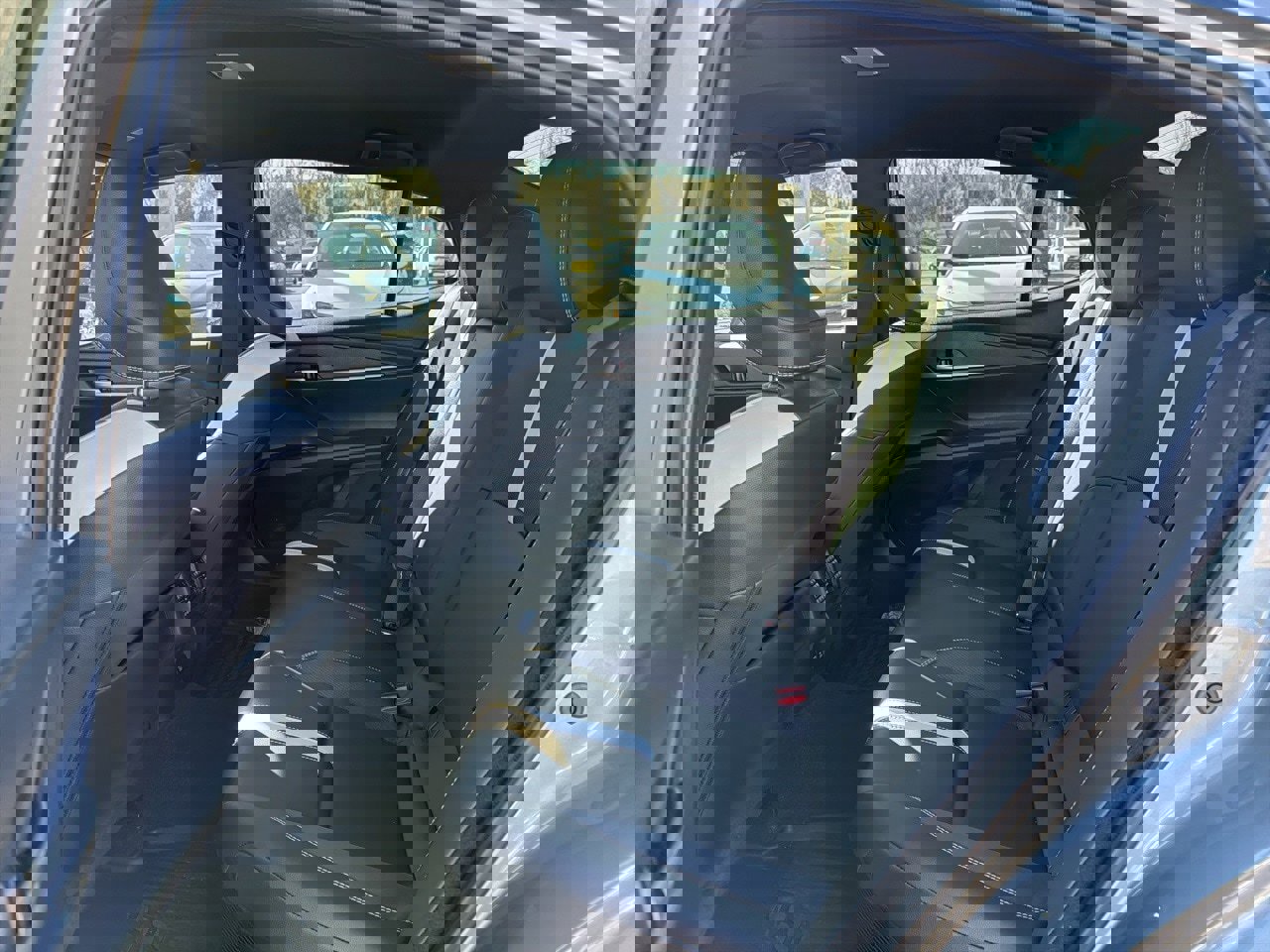 Used 2025 Toyota Camry SE image 10