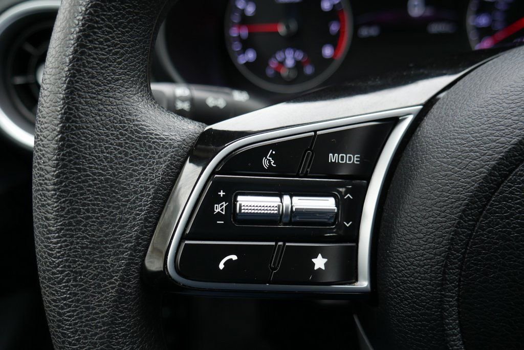 Used 2022 Kia Forte LXS image 12