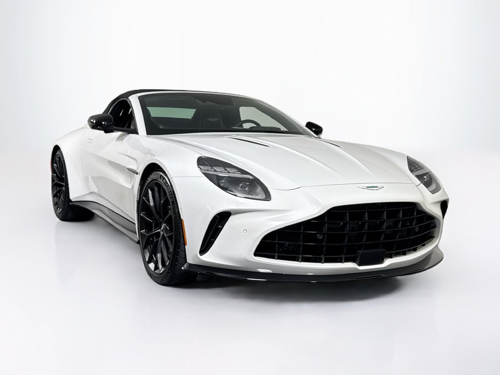 Used 2026 Aston Martin V8 Vantage Convertible RWD image 7