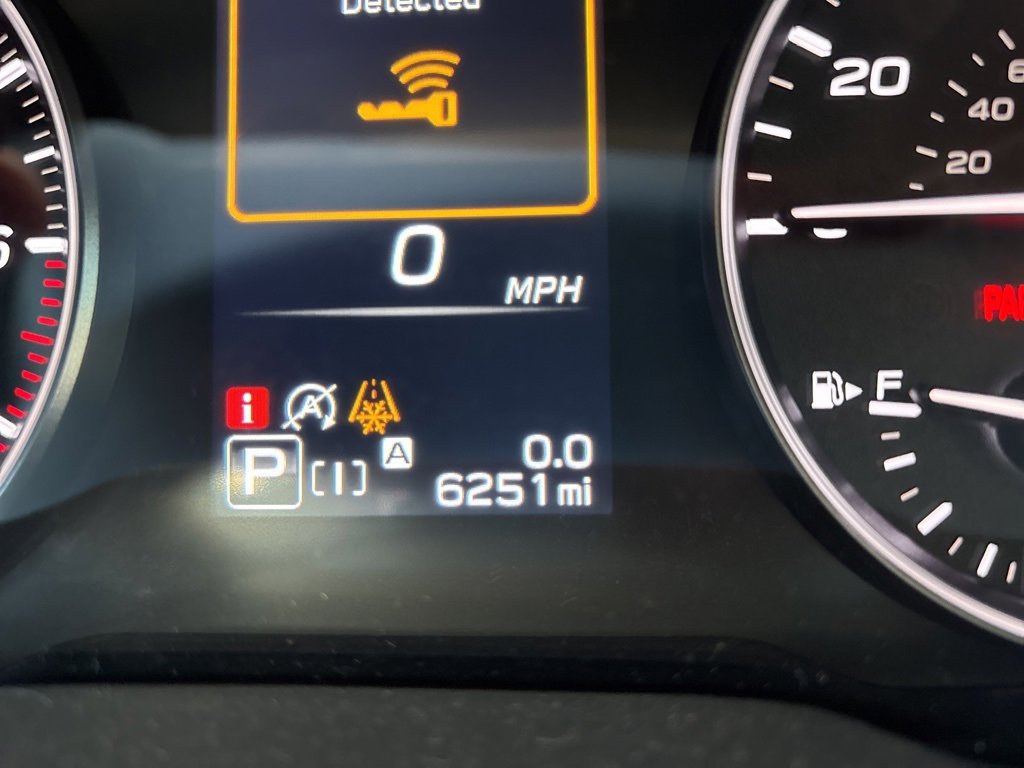 Used 2025 Subaru Crosstrek 2.5i Limited w/ Crosstrek Mirror Package image 24