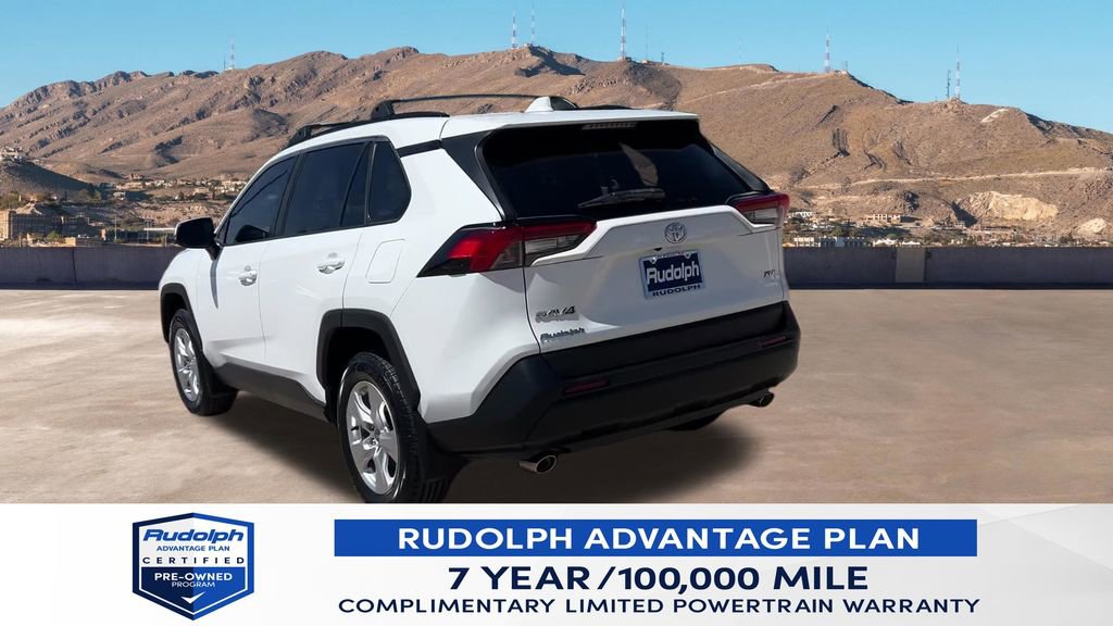 Used 2021 Toyota RAV4 XLE w/ Convenience Package image 4