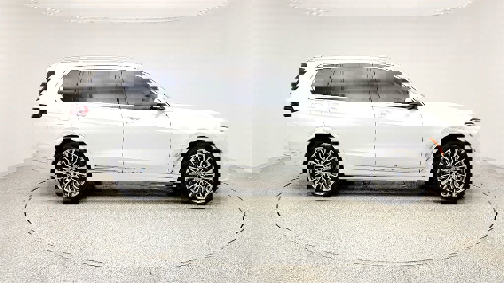 Used 2026 BMW X7 xDrive40i w/ Dynamic Handling Package image 4