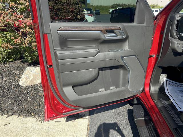 Used 2024 GMC Sierra 1500 Elevation AWD/4WD image 10