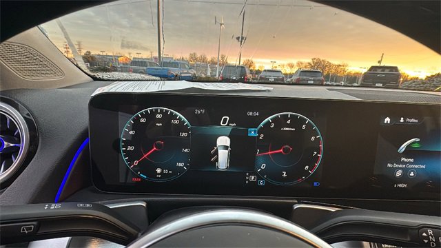 Used 2022 Mercedes-Benz GLB 250 4MATIC image 13