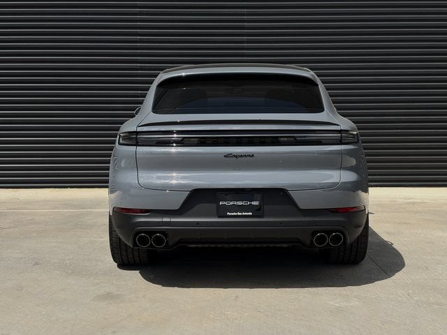Certified 2026 Porsche Cayenne Coupe AWD/4WD image 6
