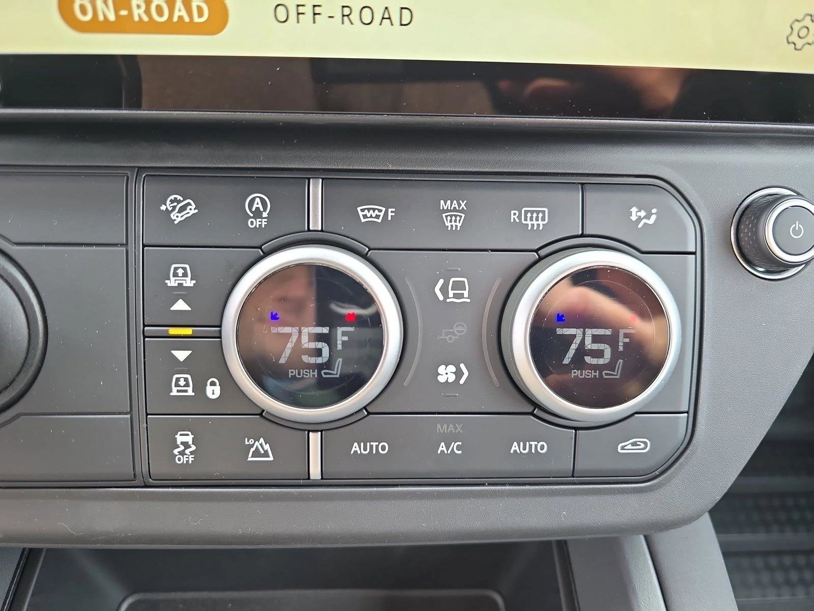 New 2026 Land Rover Defender 110 S AWD/4WD image 24