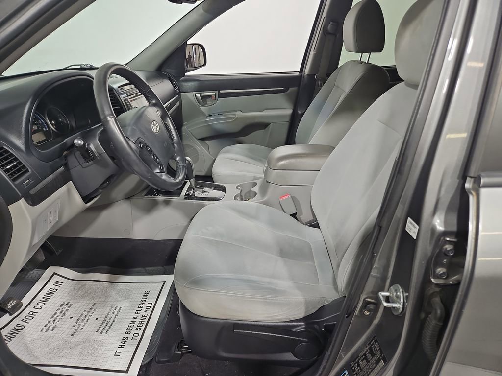 Used 2009 Hyundai Santa Fe SE image 10