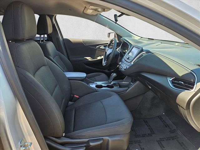 Certified 2017 Chevrolet Malibu LT FWD image 25
