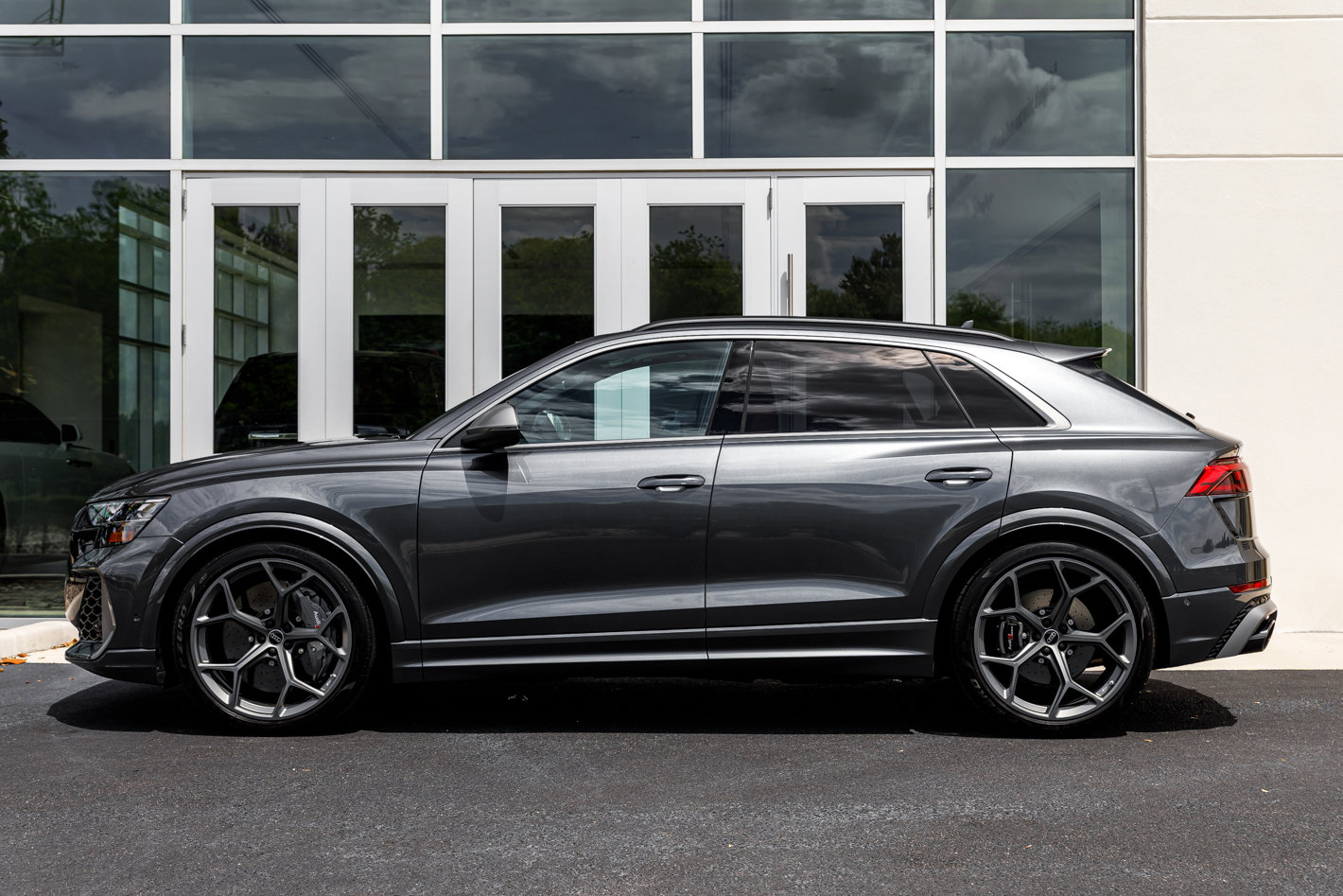Used 2025 Audi RS Q8 performance AWD/4WD image 8