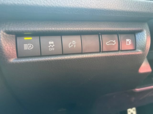 Used 2025 Toyota Camry SE FWD image 14