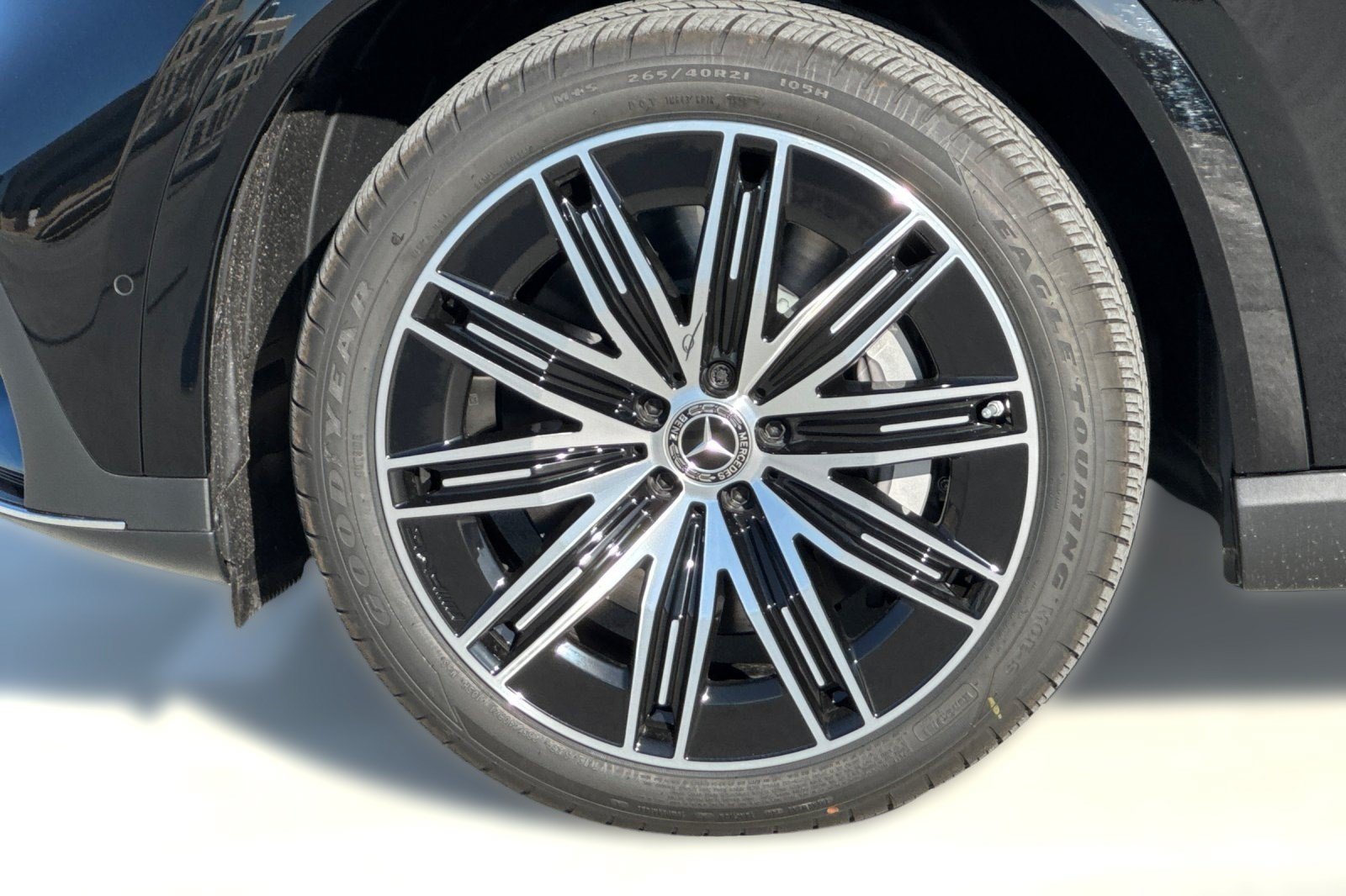 New 2027 Mercedes-Benz EQE 320 4MATIC SUV image 12
