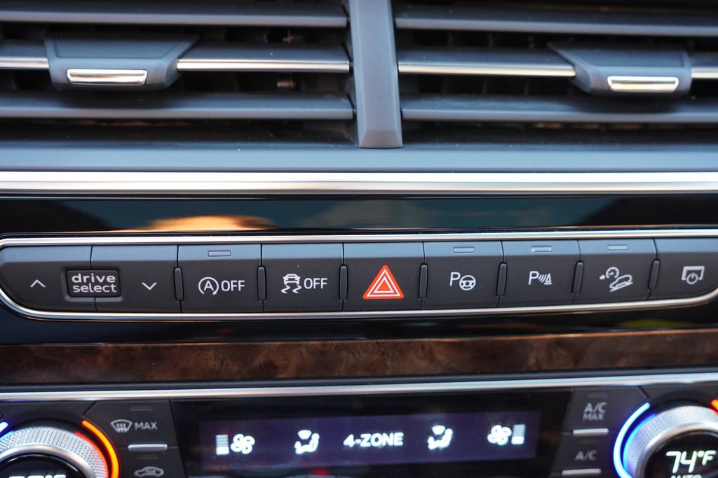 Used 2019 Audi Q7 3.0T Prestige w/ Prestige Package image 31