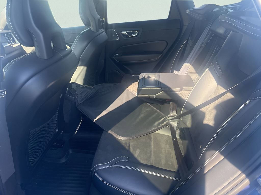 Used 2018 Volvo XC60 T6 R-Design w/ Convenience Package AWD/4WD image 21