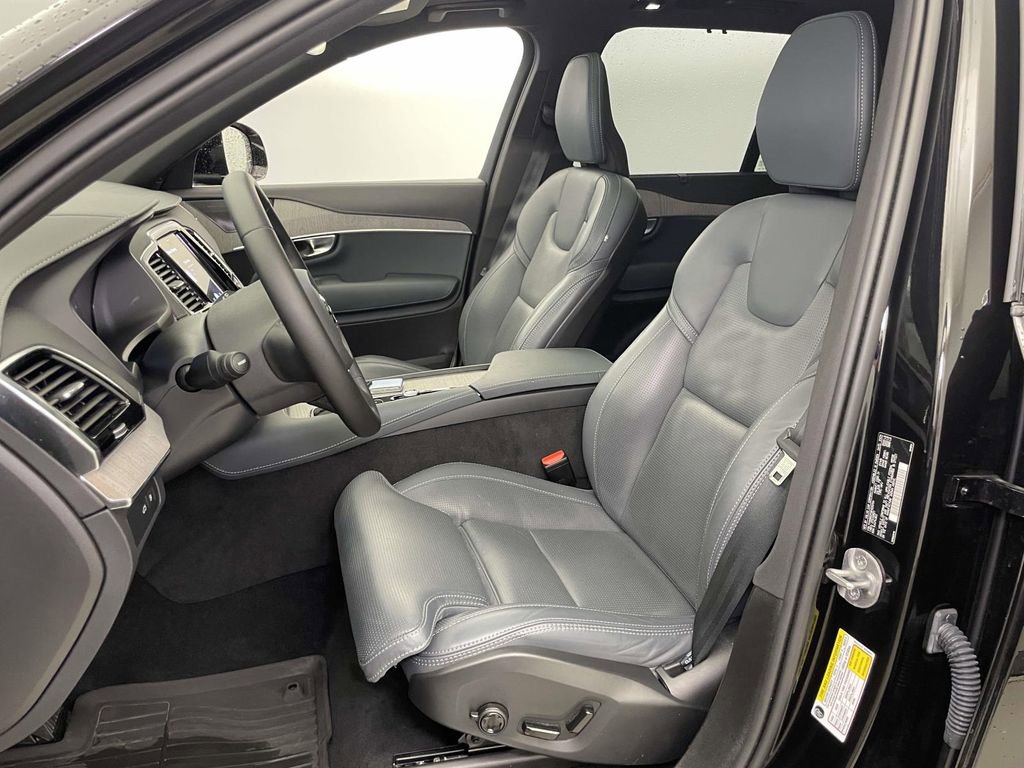 Used 2024 Volvo XC90 T8 Ultimate w/ Protection Package Premier AWD/4WD image 13