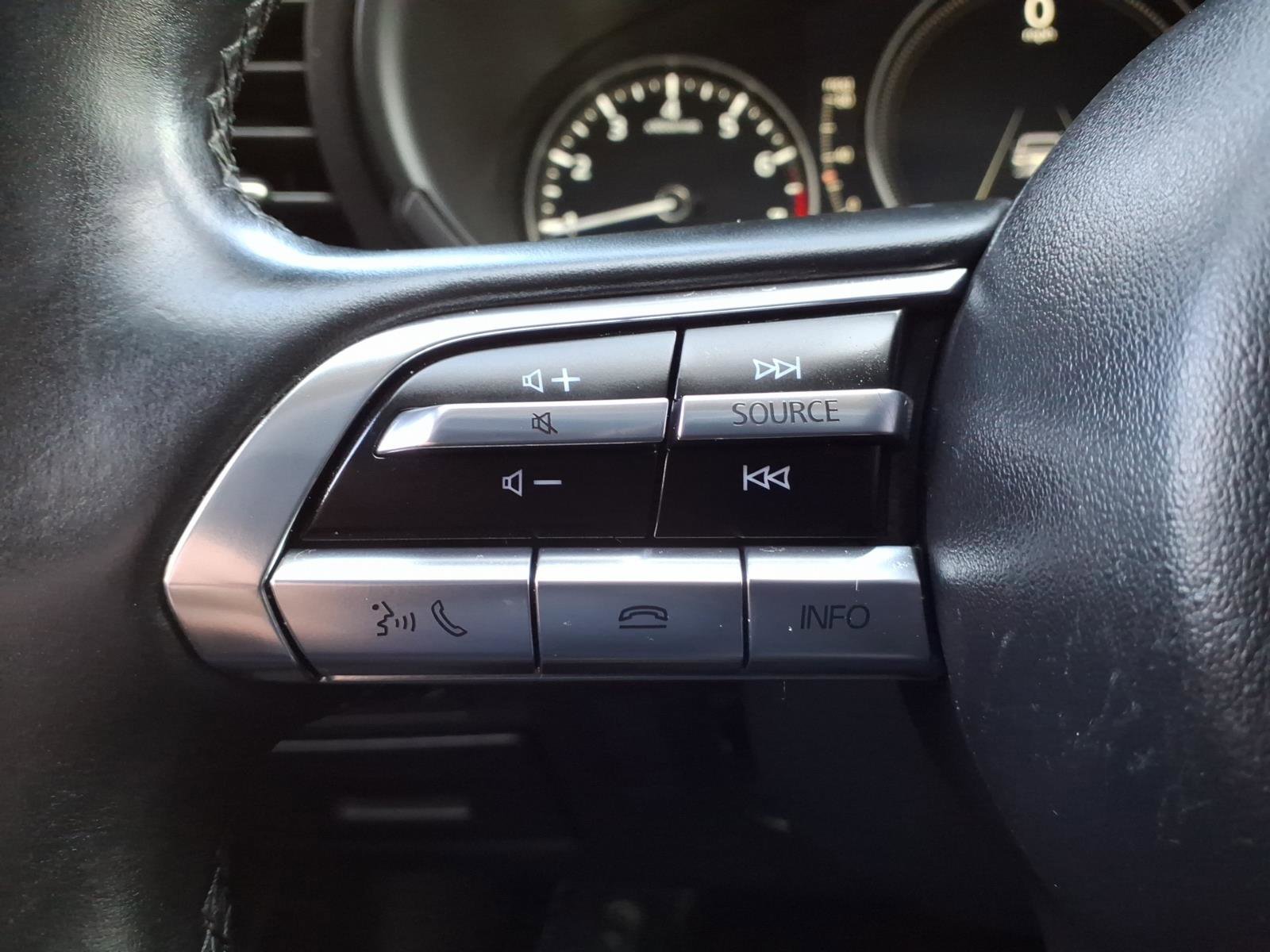 Used 2021 MAZDA MAZDA3 s image 18