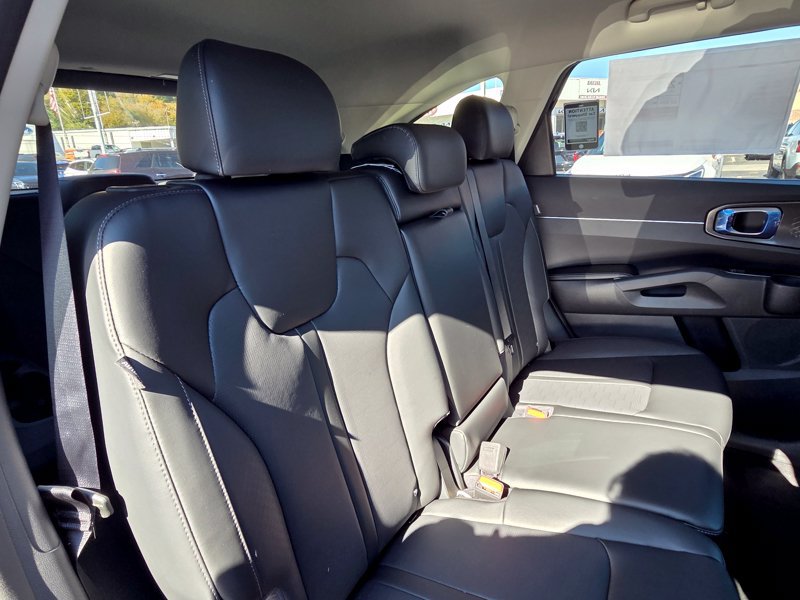 New 2026 Kia Sorento S AWD/4WD image 17