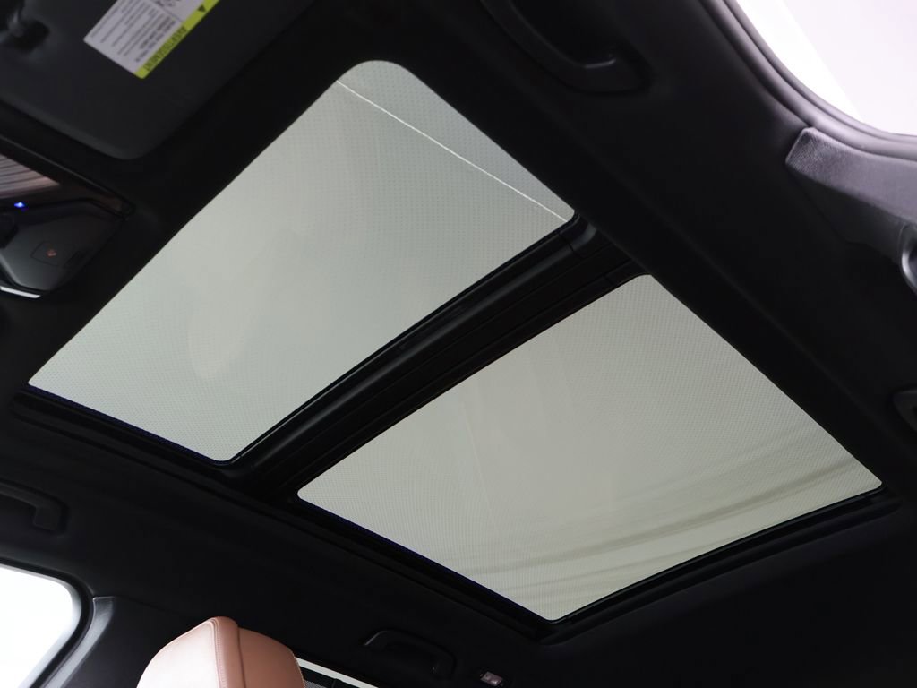 Used 2022 BMW X5 xDrive40i w/ M Sport Package image 22