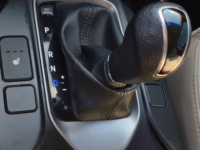 Used 2018 Hyundai Santa Fe Sport w/ 2.4L Value Package 02 FWD image 11