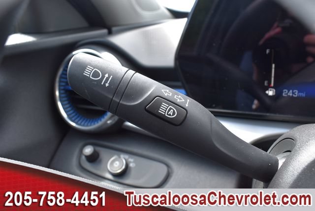 Used 2025 Chevrolet Trax LT FWD image 27