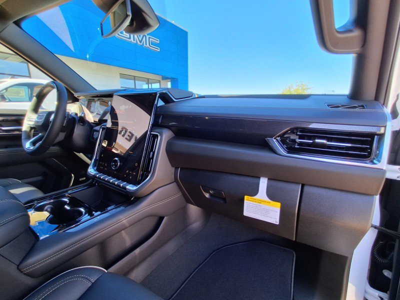New 2026 GMC Yukon XL Elevation image 13