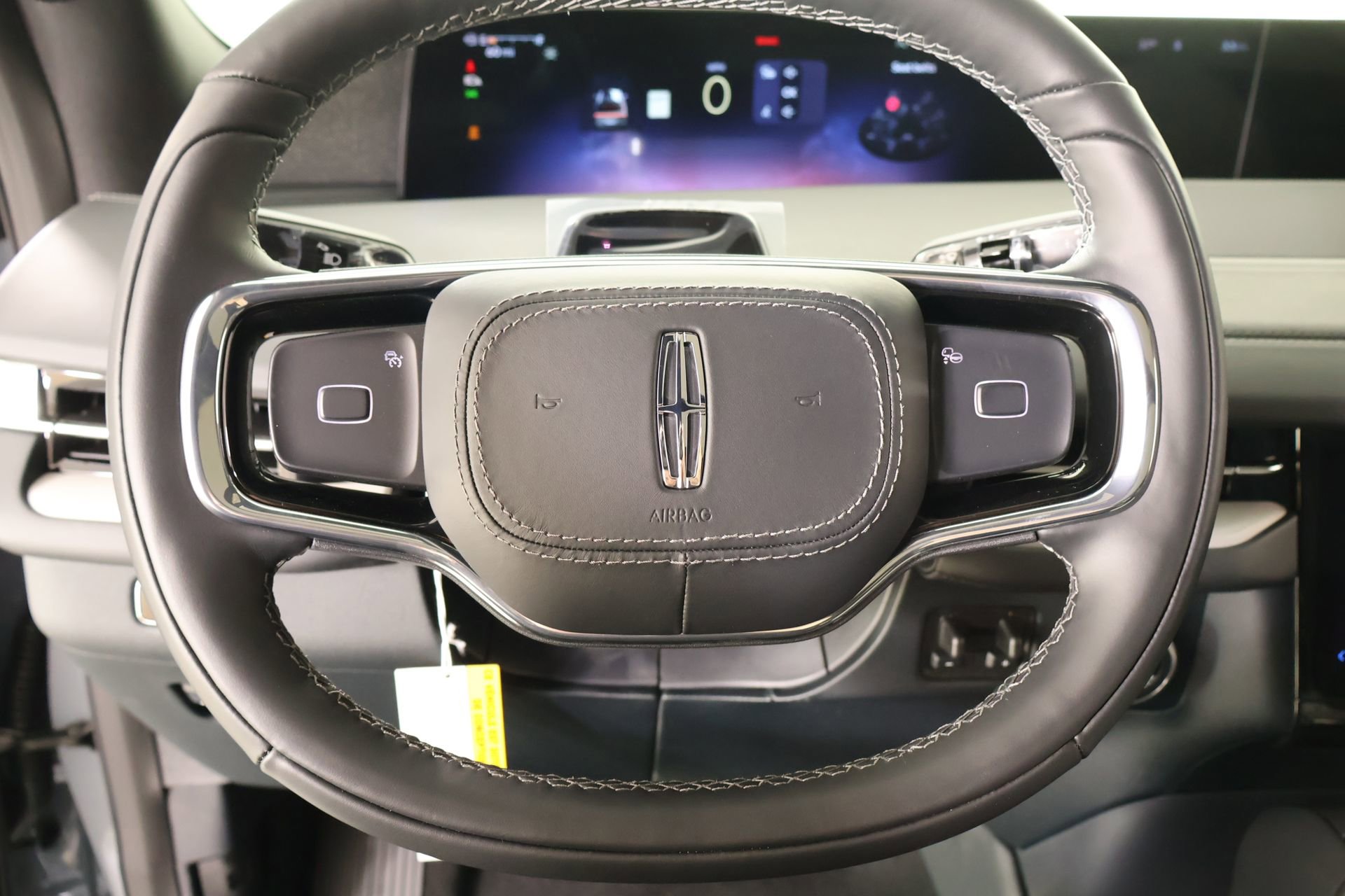 New 2026 Lincoln Navigator Reserve image 3