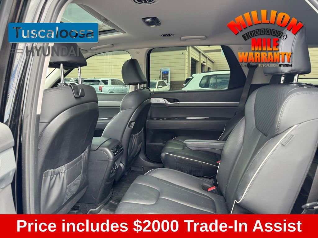 Used 2024 Hyundai Palisade SEL w/ Premium Package FWD image 11
