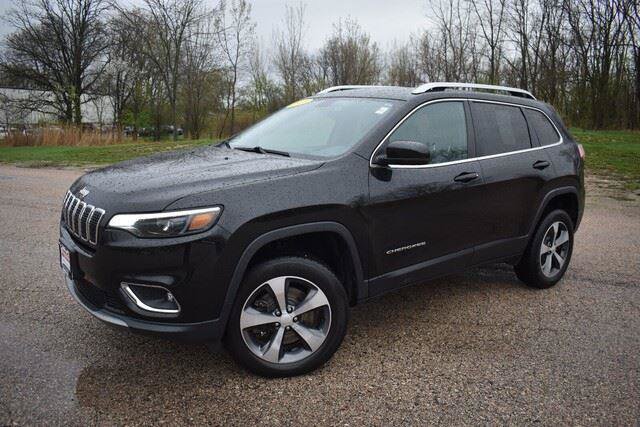 Used 2019 Jeep Cherokee Limited w/ Luxury Group AWD/4WD image 13