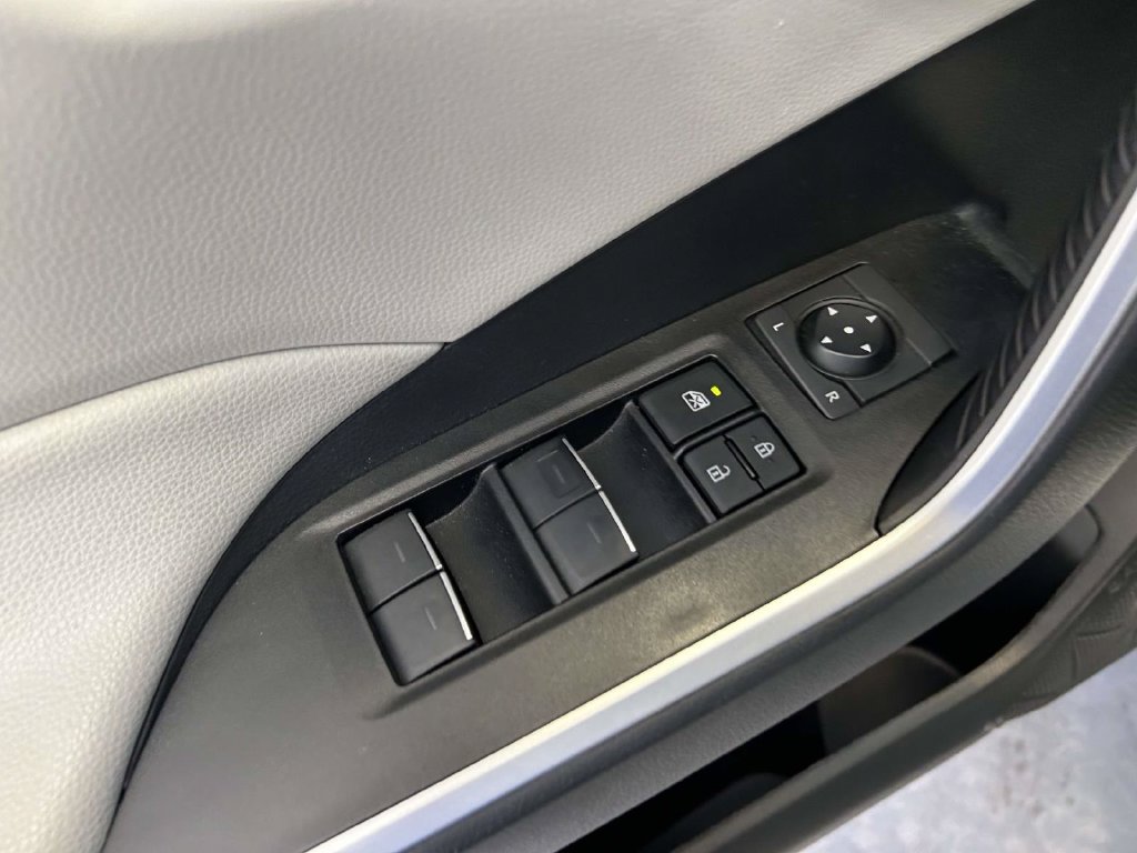 Certified 2024 Toyota RAV4 XLE FWD image 17