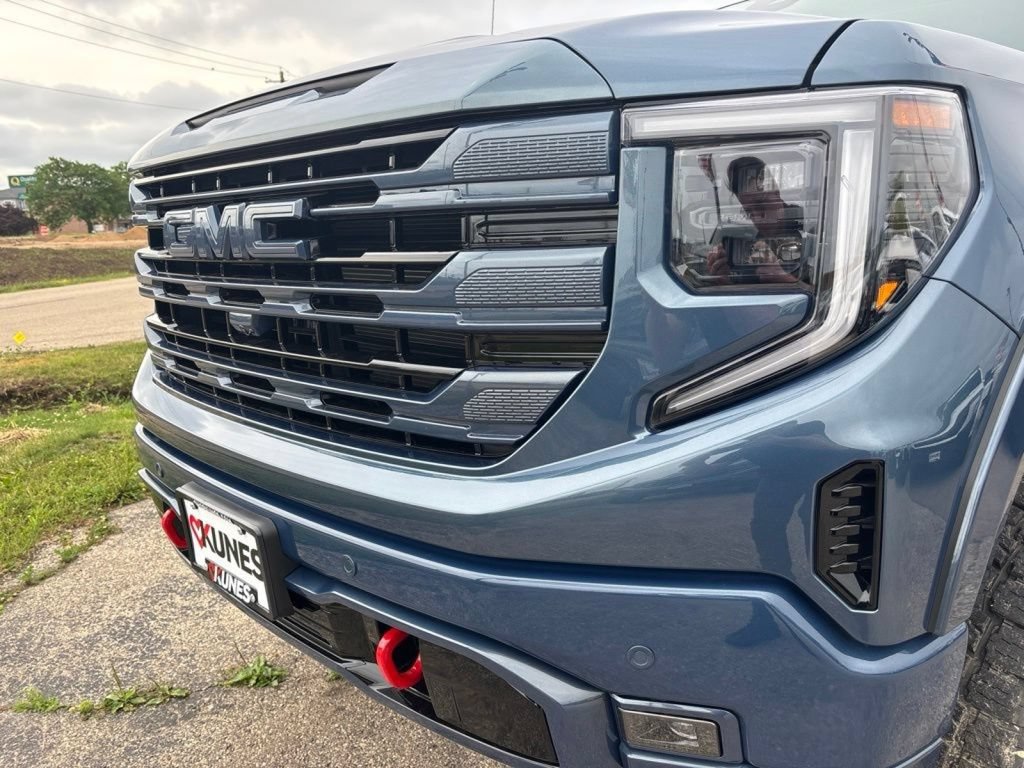 New 2026 GMC Sierra 1500 Elevation w/ Elevation Premium Package AWD/4WD image 4