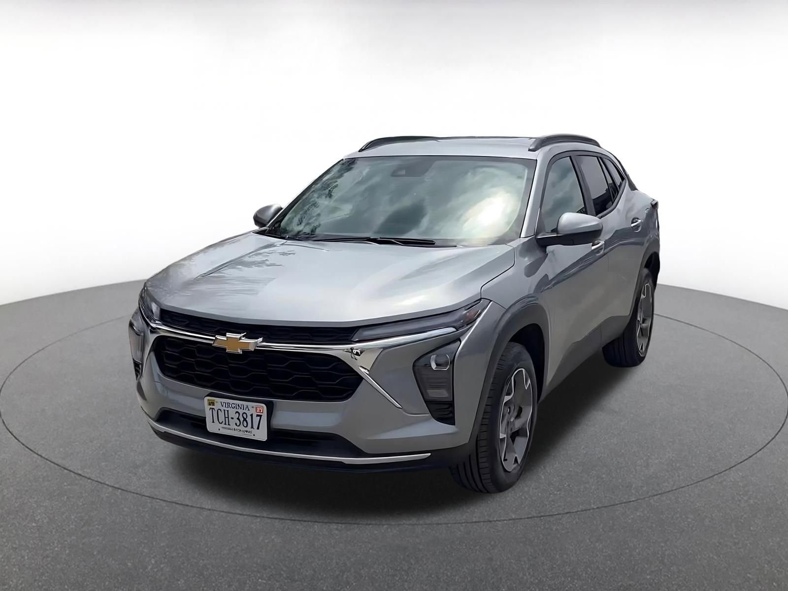 Used 2025 Chevrolet Trax LT w/ LT Convenience Package FWD image 7