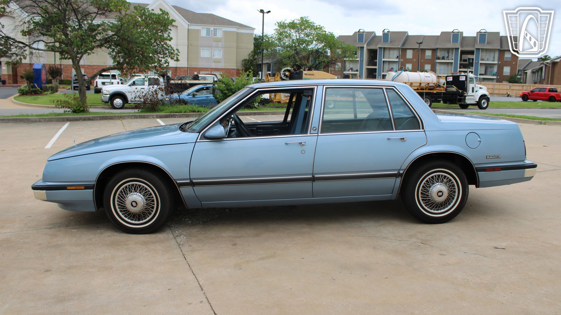 Used 1990 Buick Le Sabre Custom FWD image 4
