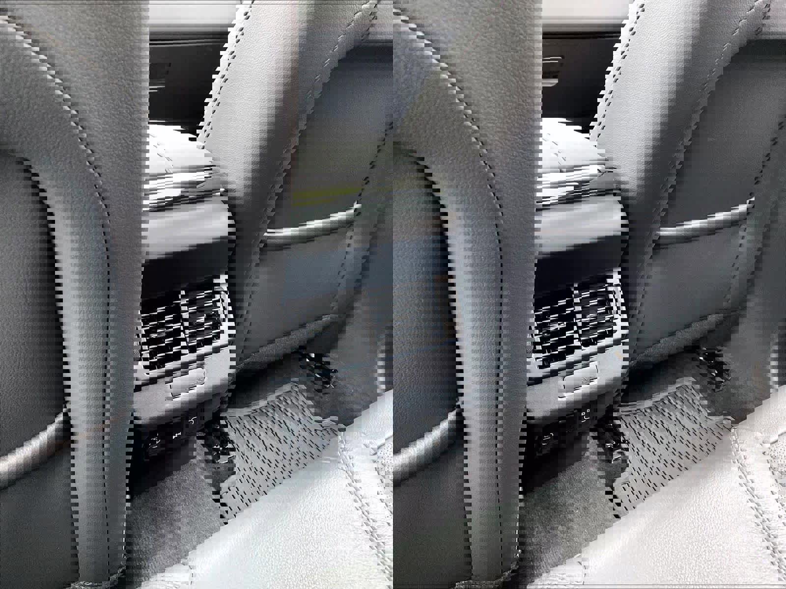 Used 2026 Land Rover Range Rover Evoque S image 37