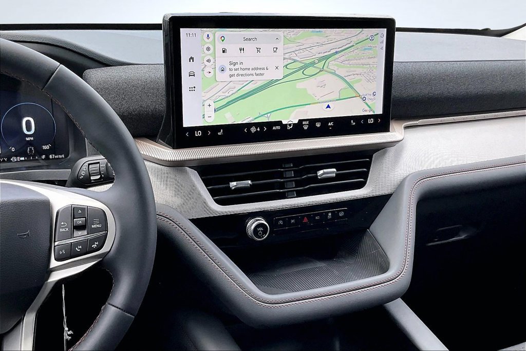 New 2026 Ford Explorer Active RWD image 6