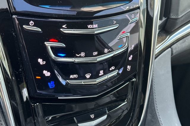 Used 2017 Cadillac Escalade Platinum image 22