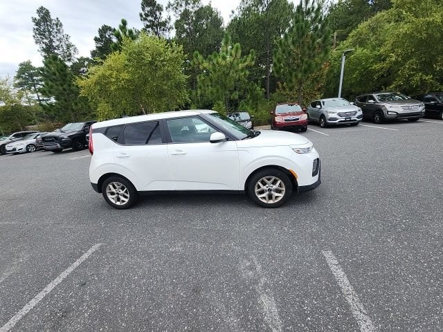 Used 2022 Kia Soul LX w/ Technology Package FWD image 14