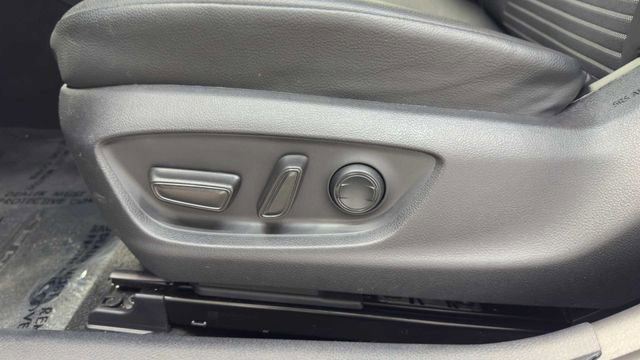 Used 2022 Toyota Camry SE w/ Convenience Package image 23