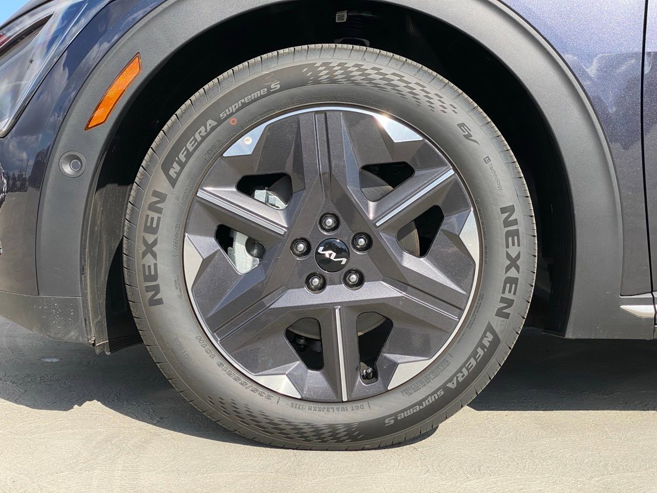 New 2025 Kia EV6 Light image 10