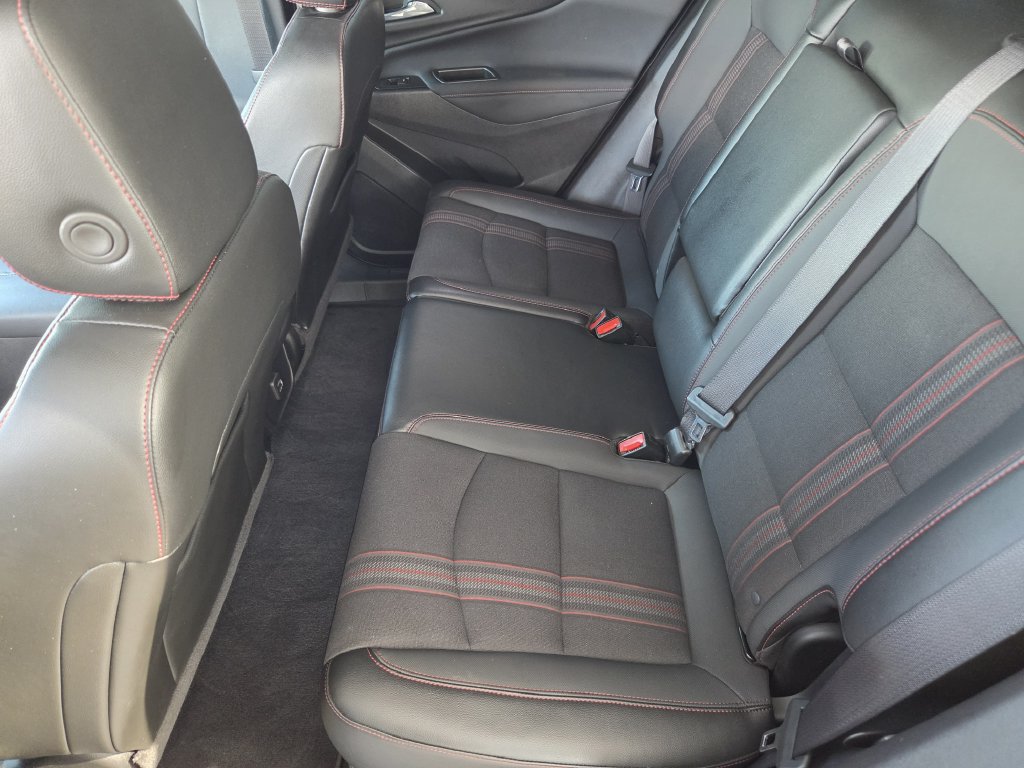 Used 2024 Chevrolet Equinox RS FWD image 30
