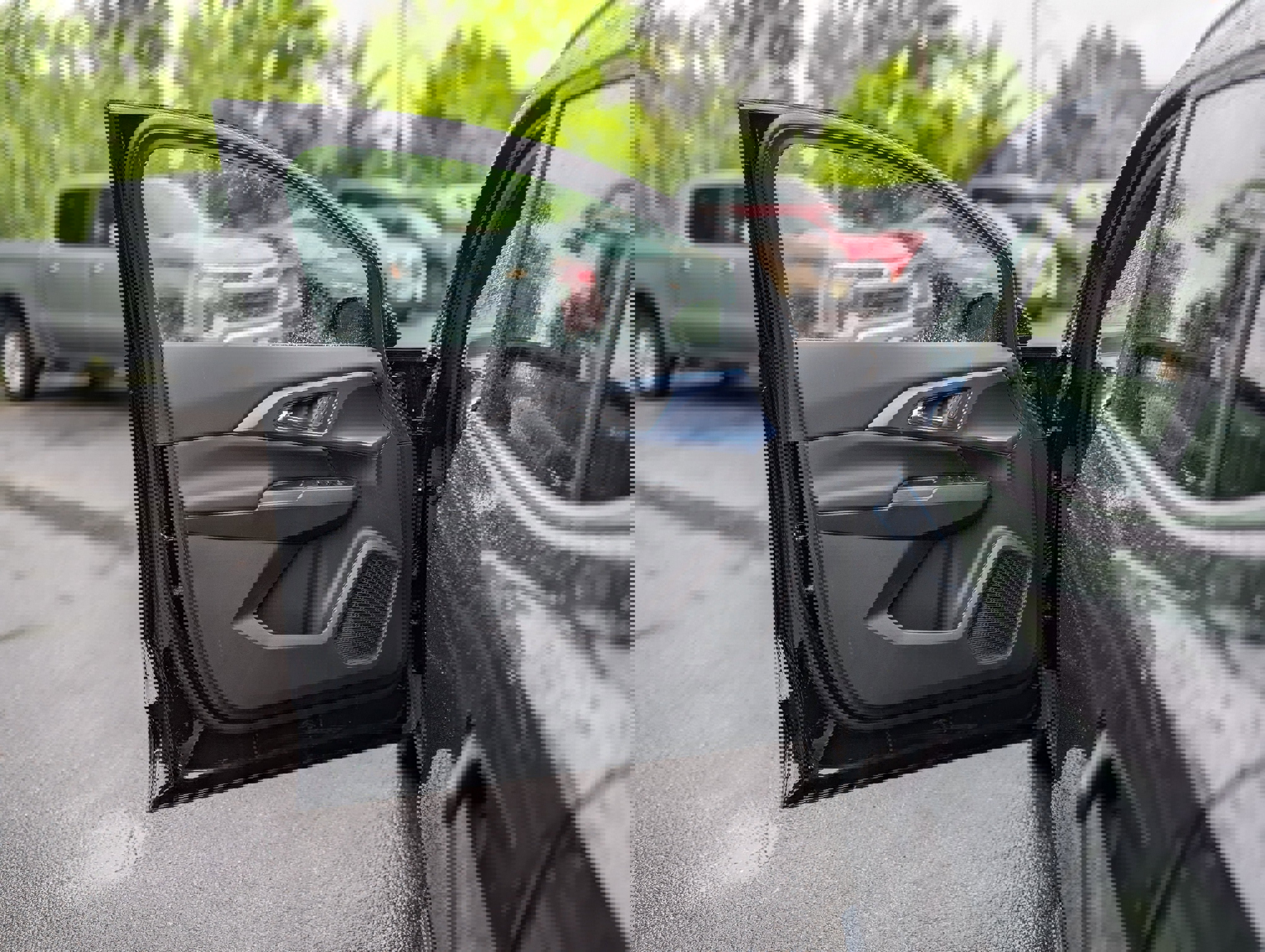 New 2025 Chevrolet Equinox EV LT image 23