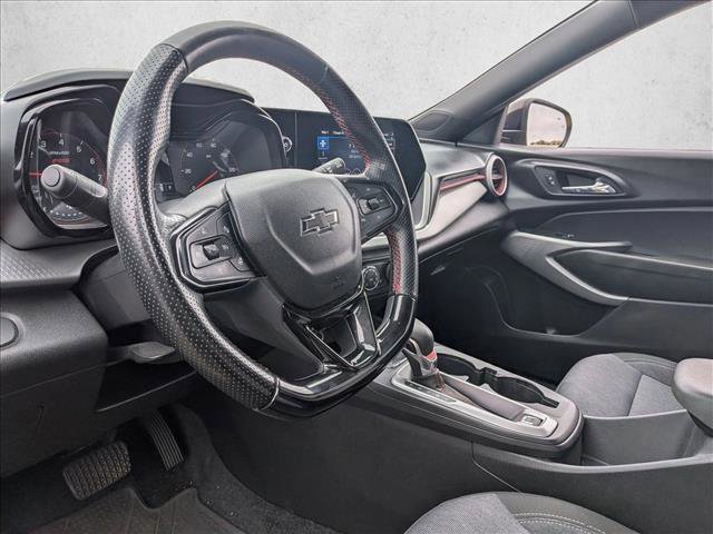 Certified 2024 Chevrolet Trax RS w/ Sunroof Package image 9